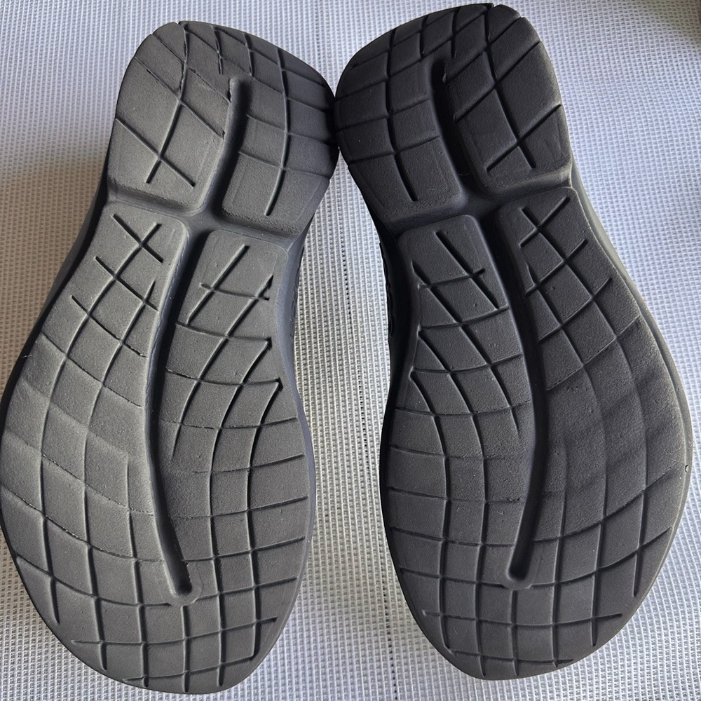 OOFOS Men's OOMG Sport
Eezee Low Black Shoe Size 12 - Picture 10 of 11